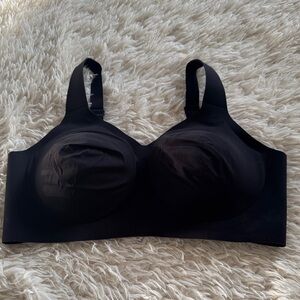 Evelyn & Bobbie Beyond Bra M NEW